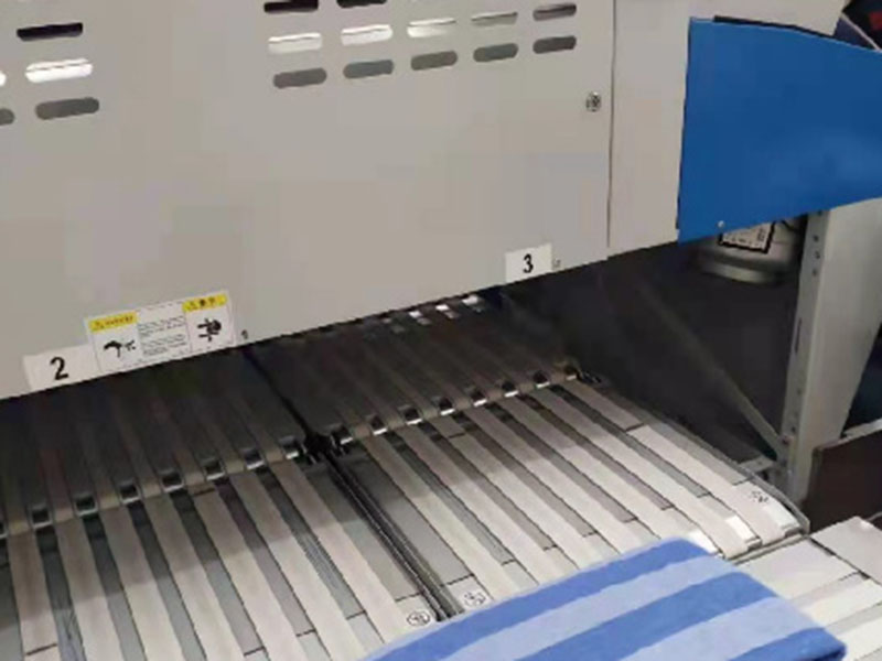 永年巾类折叠机-01